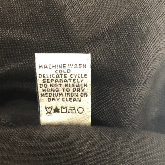 Neiman Marcus 💯 % Black Linen Tie Over Top - Picture 5 of 6